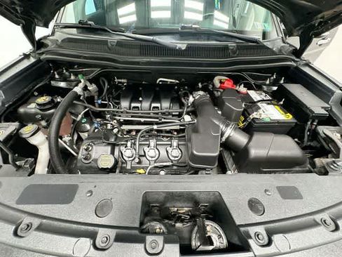 Used 2018 Ford Explorer Limited AWD/4WD image 27