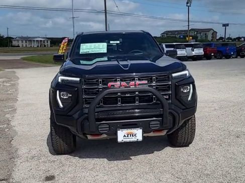 New 2025 GMC Canyon AT4 w/ Nightfall Edition image 2