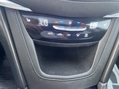 Used 2019 Cadillac XT5 Luxury AWD/4WD image 32