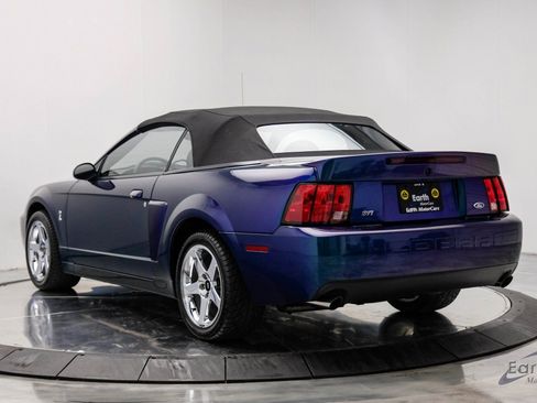 Used 2004 Ford Mustang Cobra image 12