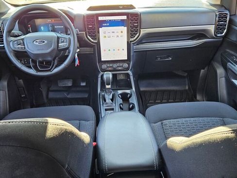 Used 2024 Ford Ranger XLT w/ Technology Package image 10