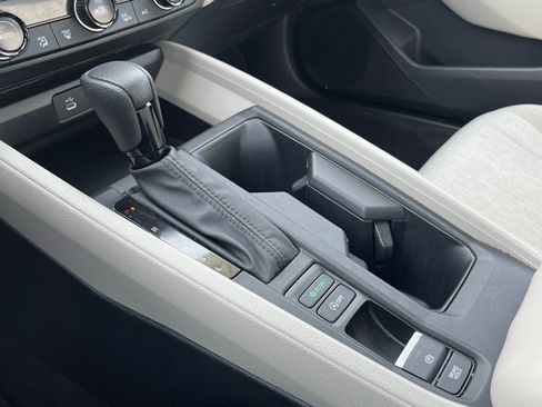 Certified 2023 Honda Accord EX image 11