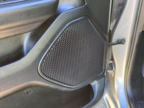 Used 2019 RAM 1500 Big Horn image 12