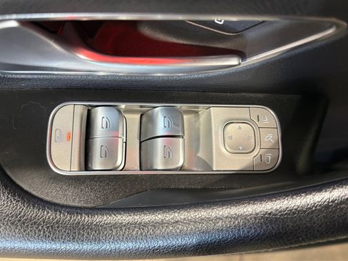 Used 2020 Mercedes-Benz GLE 350 4MATIC image 16