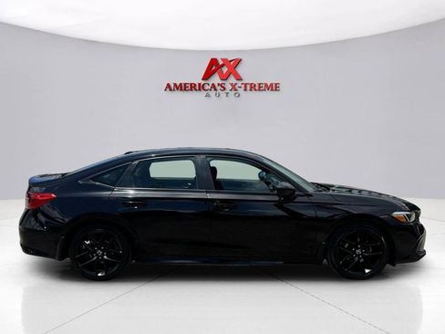 Used 2023 Honda Civic Sport image 7