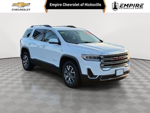 Used 2023 GMC Acadia SLT w/ Preferred Package image 1