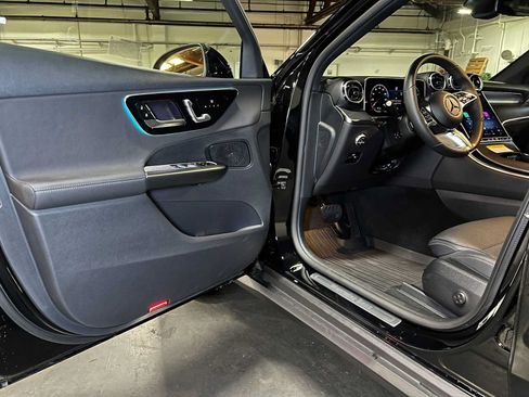 Certified 2026 Mercedes-Benz GLC 300 4MATIC image 21
