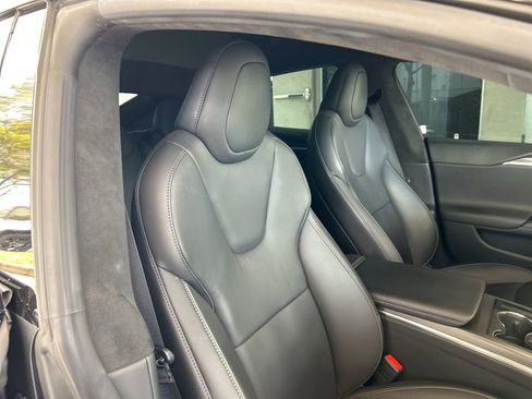 Used 2022 Tesla Model S Plaid image 24