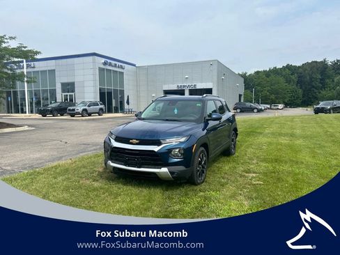 Used 2021 Chevrolet TrailBlazer LT w/ Convenience Package FWD image 1