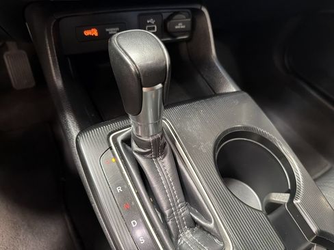 Used 2024 Honda Civic EX-L image 15