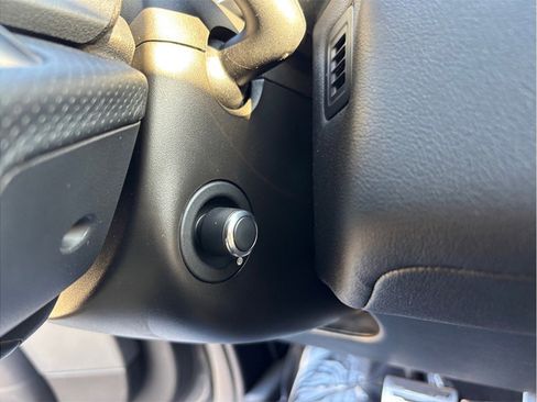 Used 2017 Land Rover Range Rover Sport HSE image 22