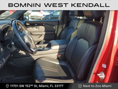 Used 2023 Honda Pilot TrailSport image 23