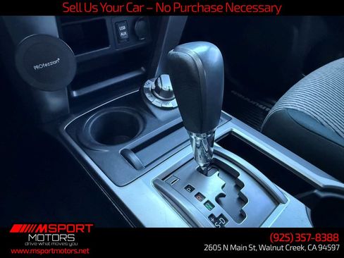 Used 2018 Toyota 4Runner SR5 AWD/4WD image 14