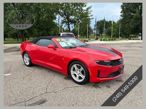 Used 2019 Chevrolet Camaro LT image 1