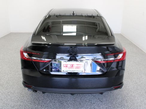 Used 2026 Toyota Camry SE w/ Convenience Package FWD image 8