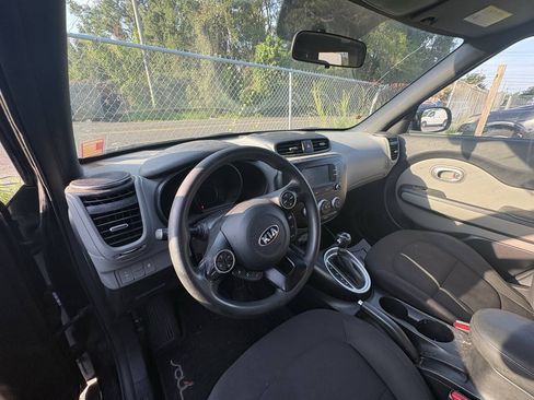Used 2019 Kia Soul FWD image 6