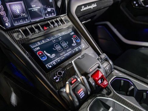 Used 2024 Lamborghini Urus Performante image 51