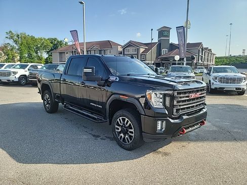 Used 2020 GMC Sierra 2500 AT4 w/ AT4 Premium Package AWD/4WD image 1