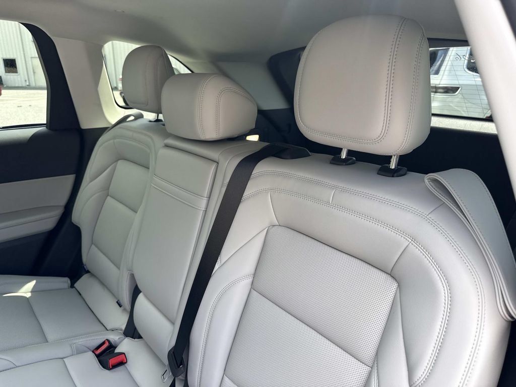 New 2026 Lincoln Nautilus Premier w/ Equipment Group 102A AWD/4WD image 14