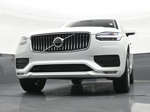 Used 2022 Volvo XC90 T5 Momentum FWD image 30
