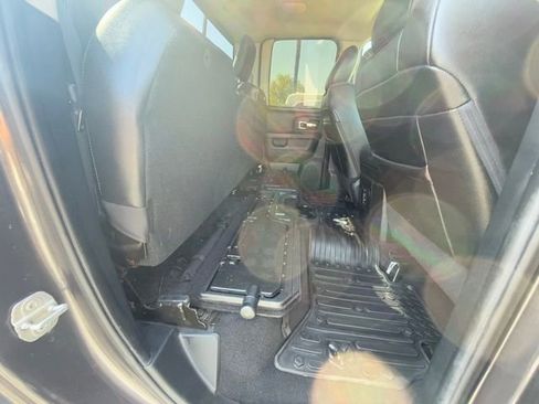 Used 2014 RAM 1500 Laramie w/ Convenience Group image 14