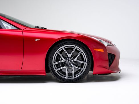 Used 2012 Lexus LFA image 41