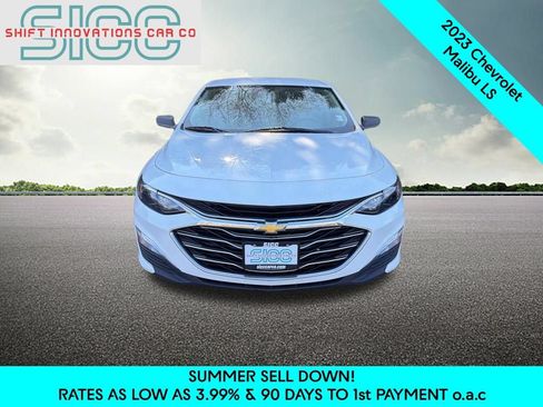 Used 2023 Chevrolet Malibu LS FWD image 2