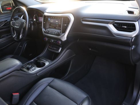 Used 2021 GMC Acadia SLT w/ Premium Package image 11