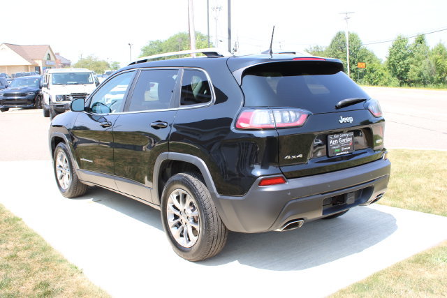 Used 2019 Jeep Cherokee Latitude Plus w/ Cold Weather Group AWD/4WD image 30