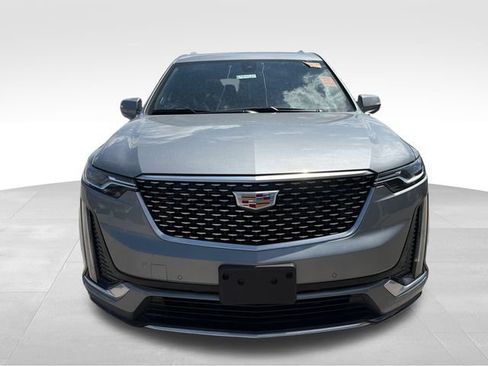 Used 2024 Cadillac XT6 Premium Luxury AWD/4WD image 3