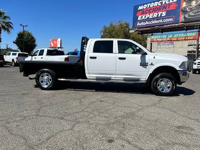 Used 2018 RAM 3500 Tradesman w/ Chrome Appearance Group AWD/4WD image 8