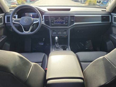 Certified 2023 Volkswagen Atlas SE FWD image 12