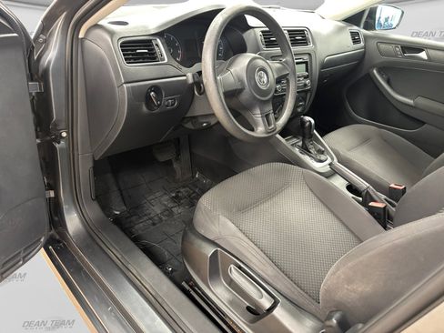 Used 2012 Volkswagen Jetta S FWD image 24