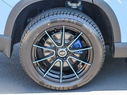 Used 2025 Honda Pilot TrailSport image 9