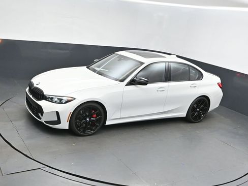 New 2026 BMW 330i Sedan w/ M Sport Package image 31