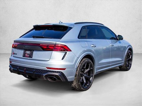 New 2026 Audi RS Q8 performance image 5