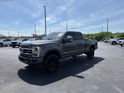 Used 2022 Ford F250 Platinum w/ Tremor Off-Road Package AWD/4WD image 7