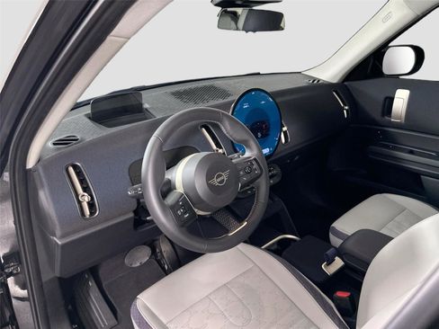 Used 2025 MINI Cooper Countryman SE AWD/4WD image 9