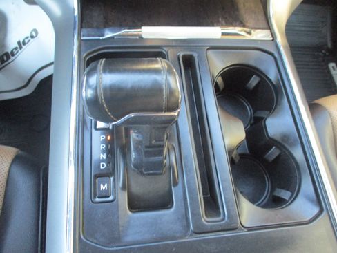 Used 2022 Ford F150 Lariat RWD image 11
