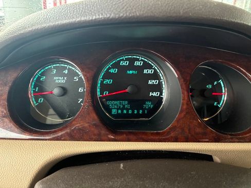 Used 2011 Buick Lucerne CXL FWD image 24