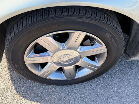 Used 2007 Cadillac DTS Luxury I w/ Trunk Convenience Package image 22