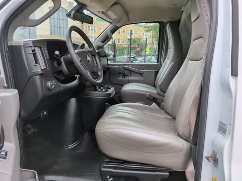 Used 2021 Chevrolet Express 2500 w/ Driver Convenience Package RWD image 11