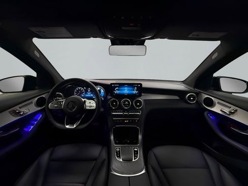 Used 2022 Mercedes-Benz GLC 300 image 17