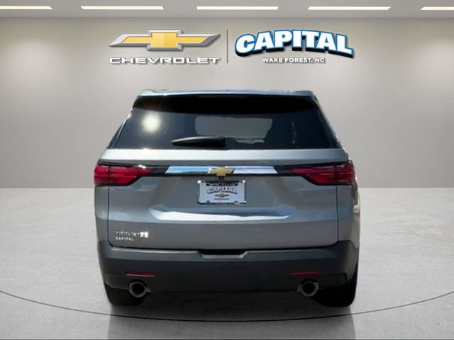 Used 2023 Chevrolet Traverse LS w/ Safety Package FWD image 5