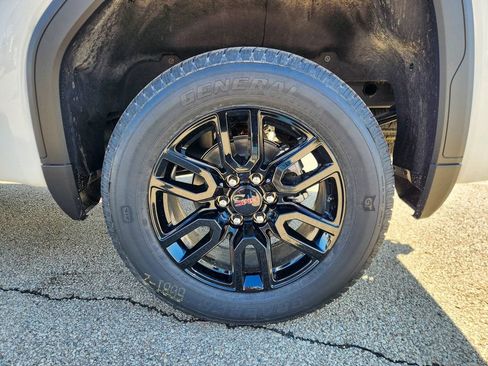 New 2026 GMC Sierra 1500 Pro w/ Graphite Edition image 28