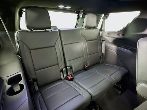 Used 2024 GMC Yukon Denali image 30