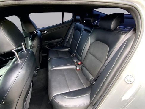 Used 2022 Kia Stinger GT-Line RWD image 20