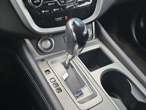 Used 2020 Nissan Murano SL w/ Moonroof Package FWD image 24