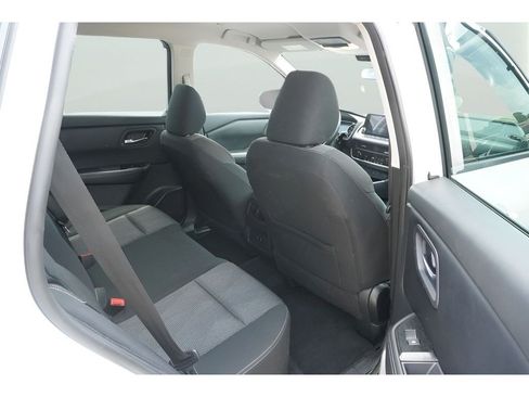 Used 2024 Nissan Rogue SV FWD image 34