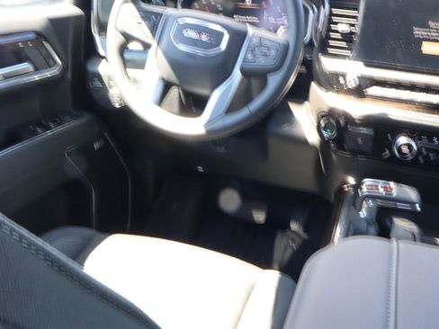 New 2026 GMC Sierra 1500 Elevation w/ Preferred Package AWD/4WD image 9